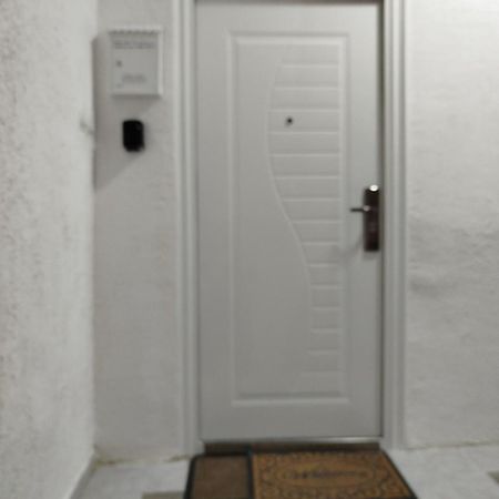Guesthouse Bit Accommodation Kotor Bagian luar foto