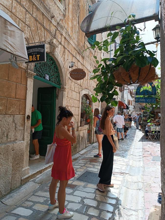Guesthouse Bit Accommodation Kotor Bagian luar foto