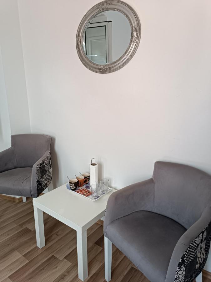 Guesthouse Bit Accommodation Kotor Bagian luar foto