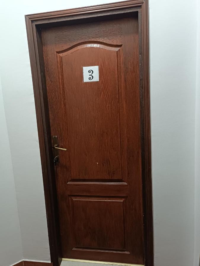 Guesthouse Bit Accommodation Kotor Bagian luar foto