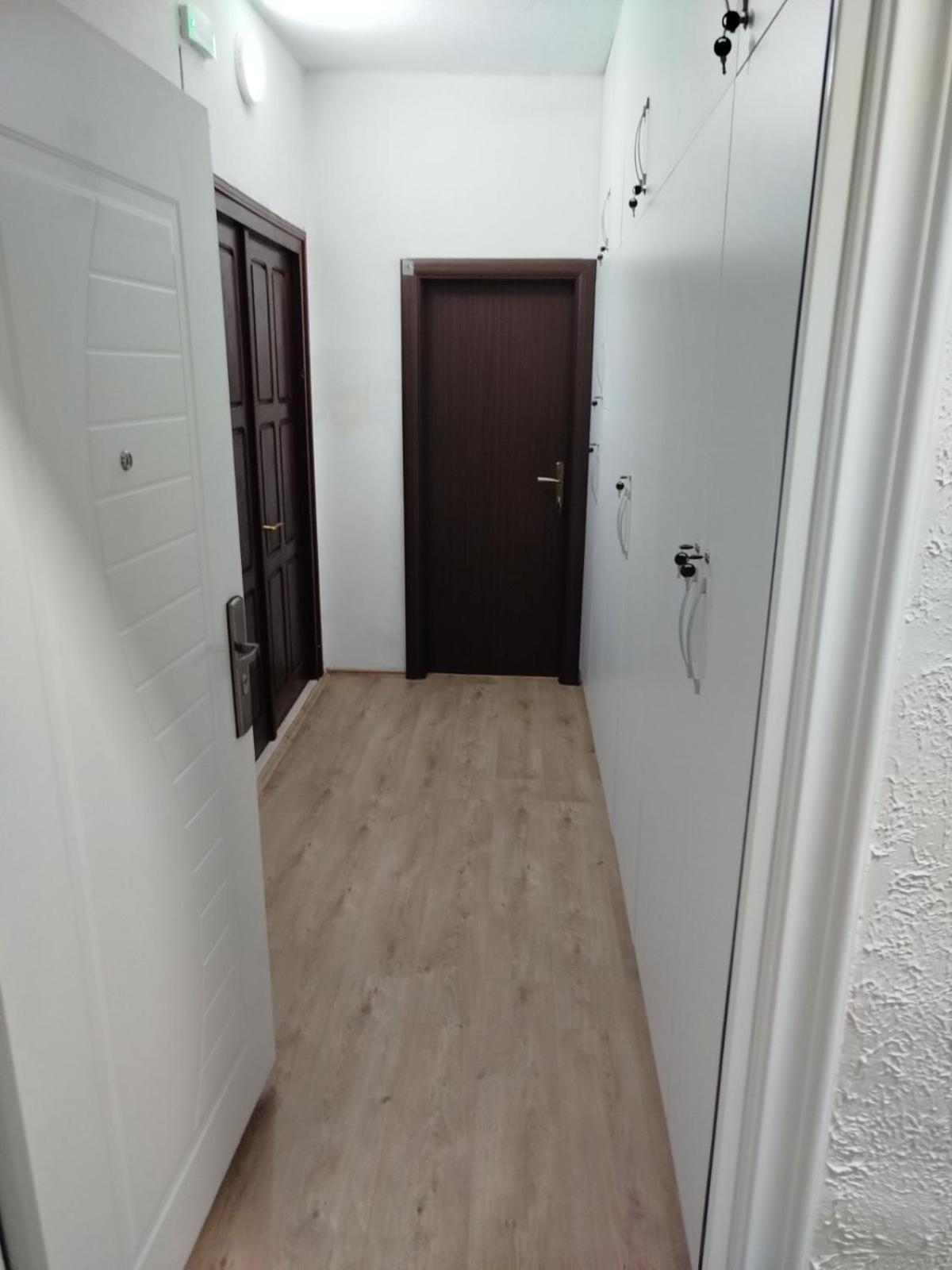 Guesthouse Bit Accommodation Kotor Bagian luar foto